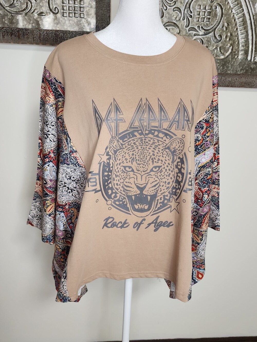 Paisley Kimono Sleeve Crop Top in Taupe - Picture 4 of 13